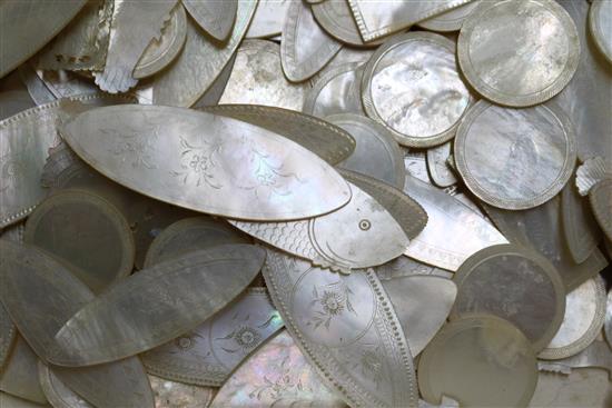 A quantity of mother of pearl counters